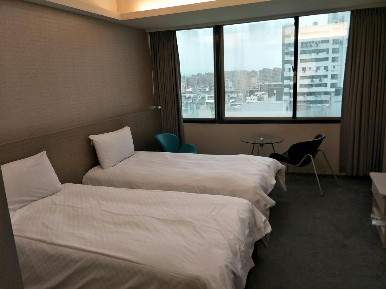 Shun-Yi Business Hotel Chiayi City Exterior photo